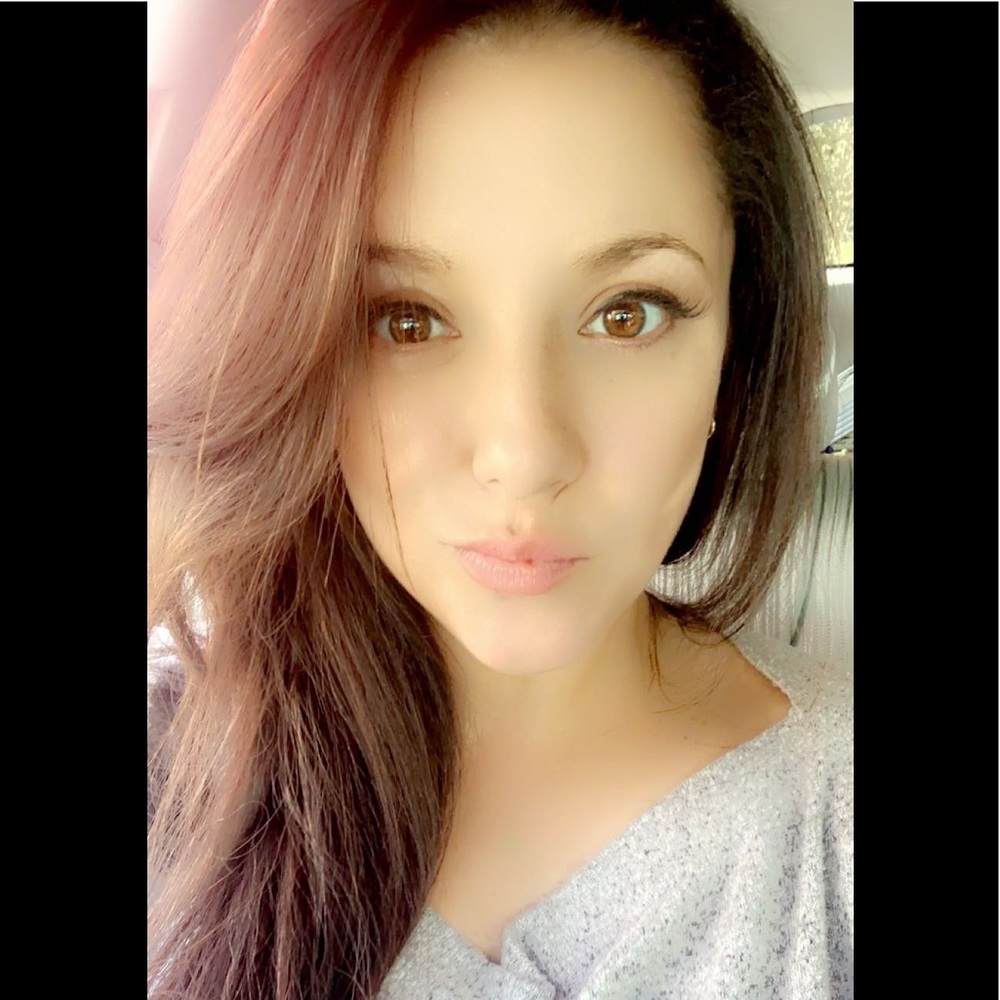 Meet your Posher, Anastasia